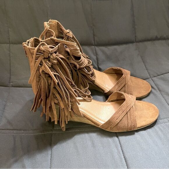 Yellowbox | Boho Fringe Suede Sandals - Picture 4 of 8